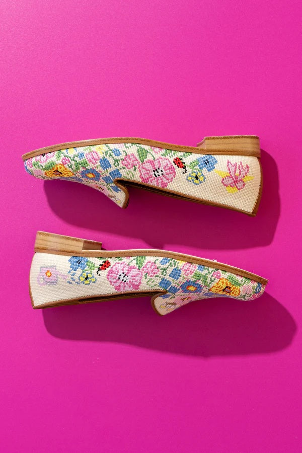 Misses Needlepoint Shoes Basket of Flowers